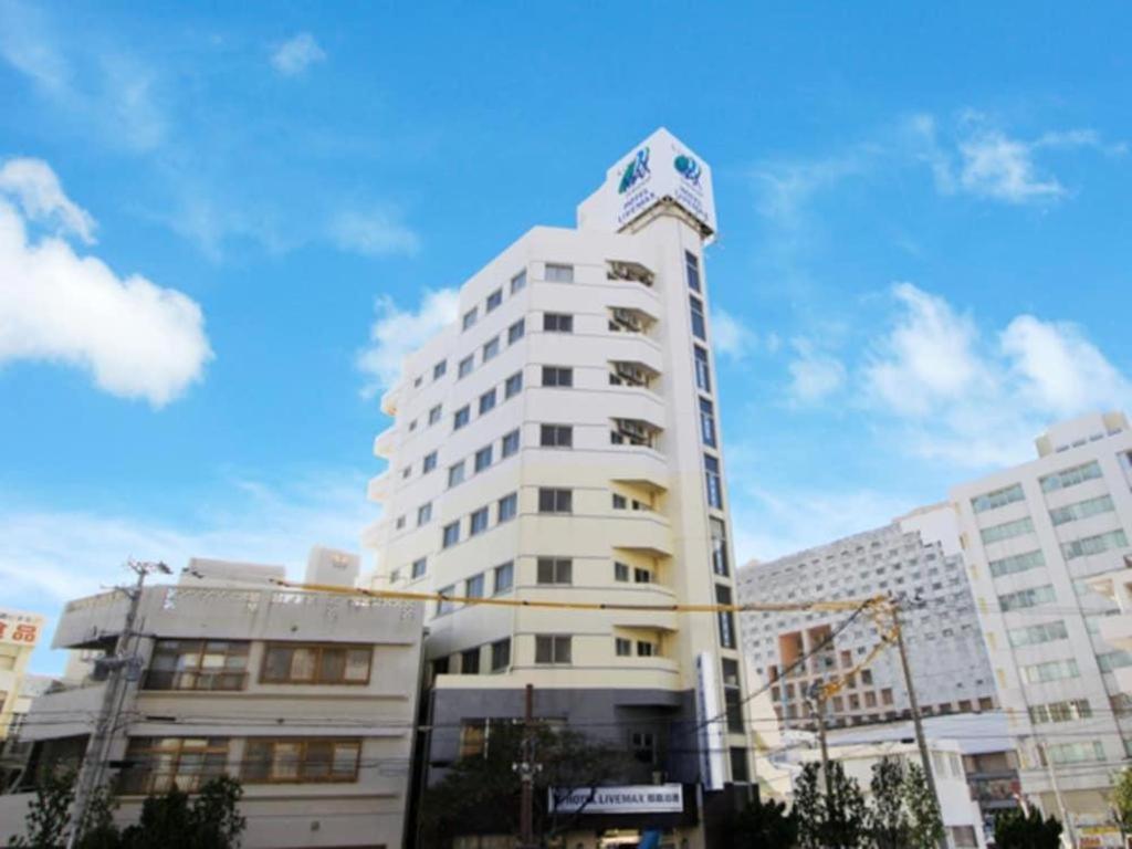 Hotel Livemax Budget Naha Tomarikou Bagian luar foto