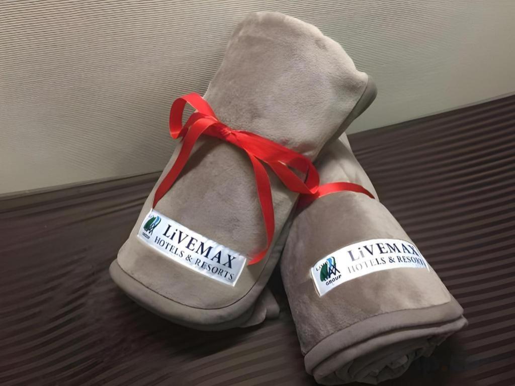 Hotel Livemax Budget Naha Tomarikou Bagian luar foto